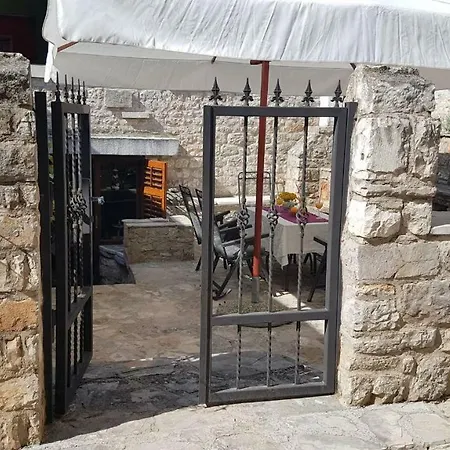 Mama's & Papa's House Vakantiehuis Vrboska