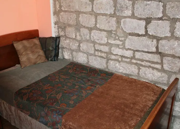 Mama's & Papa's House