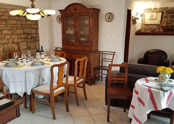 Mama's & Papa's House