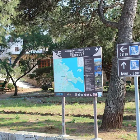 Mama's & Papa's House